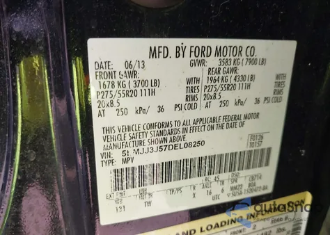 2013 Lincoln Navigator L z USA, uszkodzony, nr VIN 5LMJJ3J57DEL08250